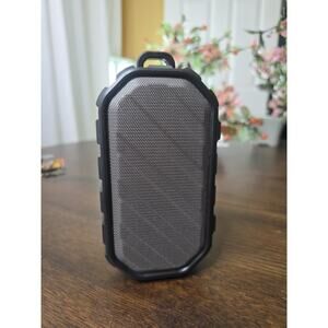Polaroud model# PBT524 Wireless Portable Bluetooth Speaker Black